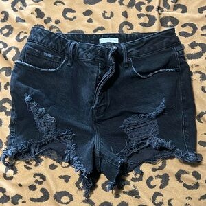 Good American bombshell denim shorts
